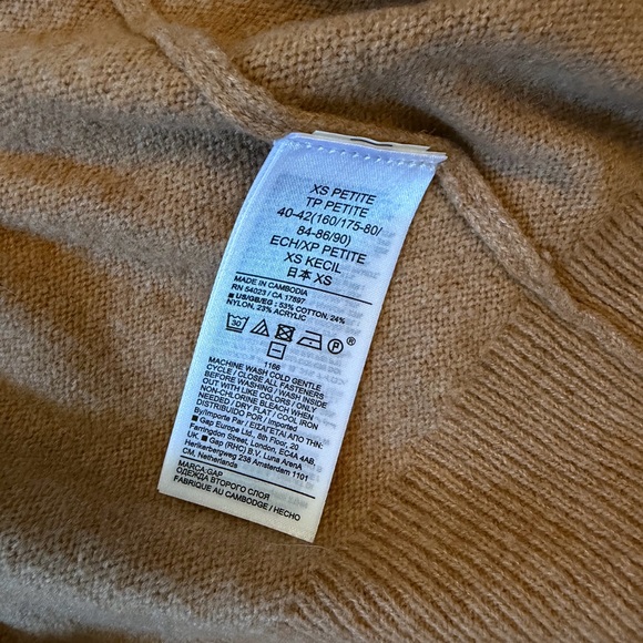 GAP Cashsoft boyfriend sweater xsp in tan camel - Picture 3 of 4